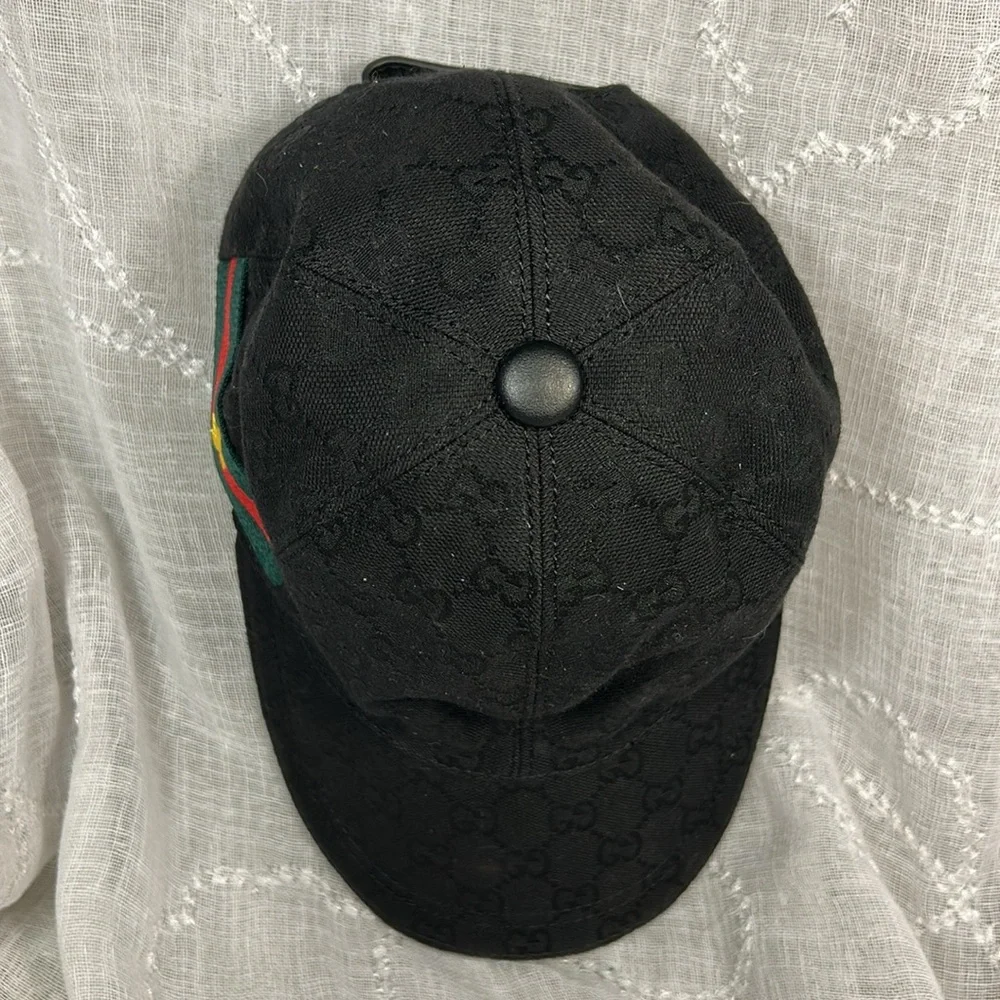 Gucci Authentic canvas leather double lined Baseball cap with bee embroidery